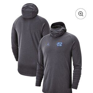 ⭐ Michael Jordan Men's N.C. Tar Heels Pullover Bala Hoodie Small